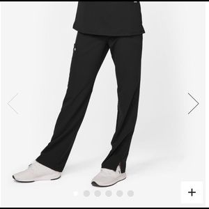 Figs Petite Small Cargo Scrub Pants